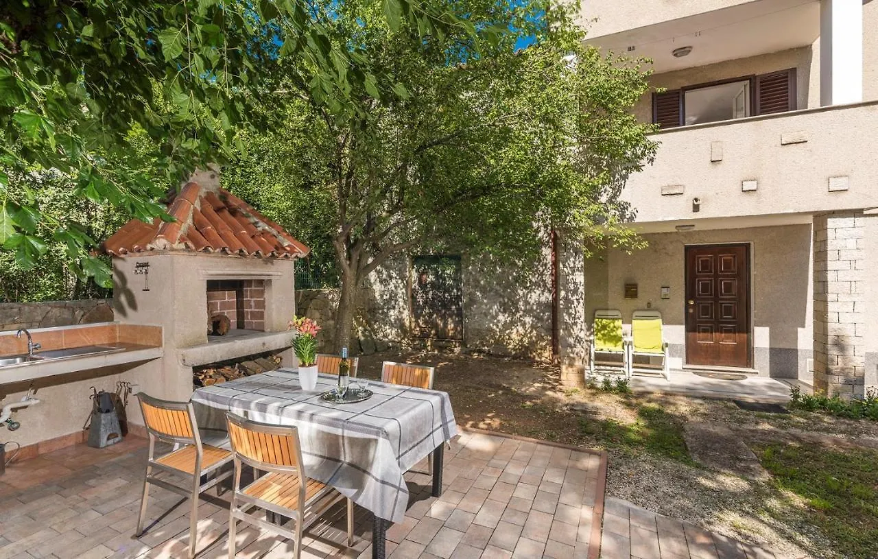 Holiday home Holiday House Desy Tar Tar-Vabriga