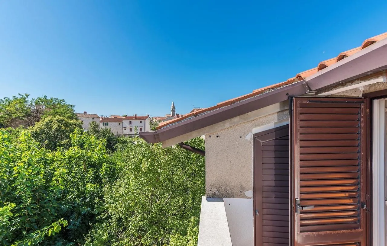 Holiday House Desy Tar Tar-Vabriga 0*,  Croatia