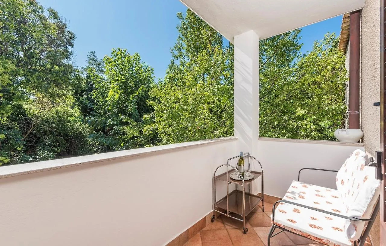 Holiday House Desy Tar Tar-Vabriga 0*,  Croatia